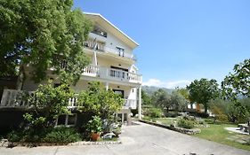 Apartments Nina