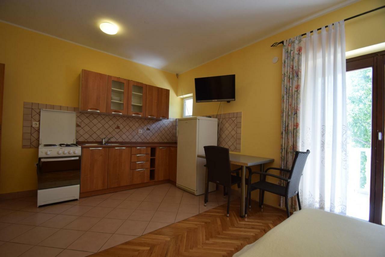 Apartments Nina Starigrad Paklenica Exteriér fotografie